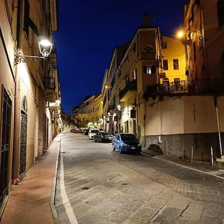 A 2 Minuti Dal Mare - 250 Mt From Foce Imperia