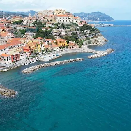 A 2 Minuti Dal Mare - 250 Mt From Foce Διαμέρισμα Imperia